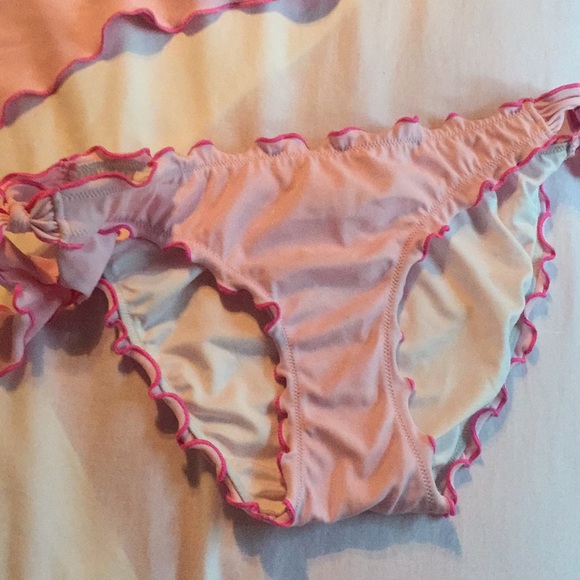 Victoria’s Secret Bandeau Bikini - Picture 2 of 5